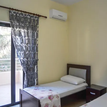 One-bedroom In アパート